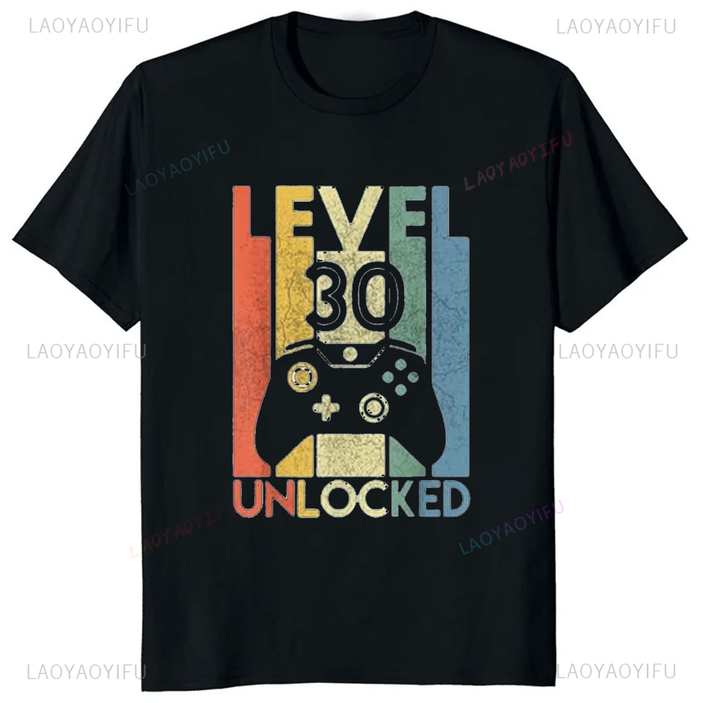 Tee Graphic Print - Camiseta divertida con gráfico de jugador
